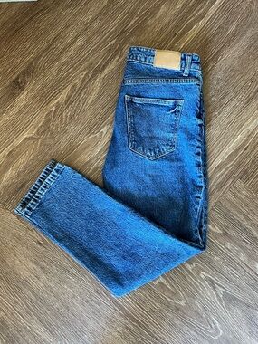 Zara Classic Jeans Size 6